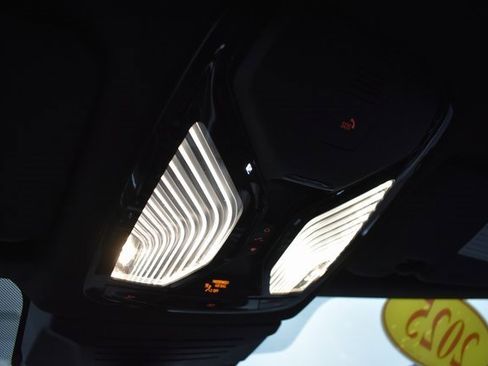 Used 2025 BMW X6 xDrive40i image 27