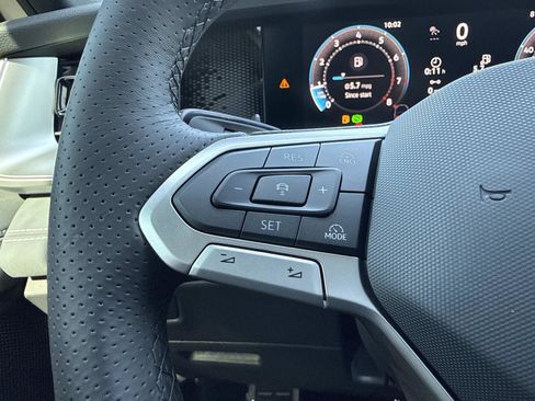 New 2026 Volkswagen Tiguan SE R-Line image 25