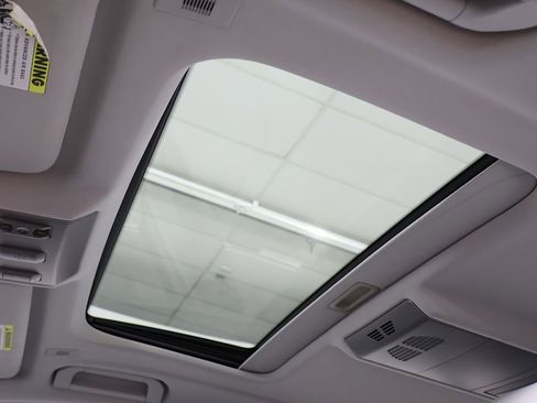 Used 2004 BMW 745Li image 18