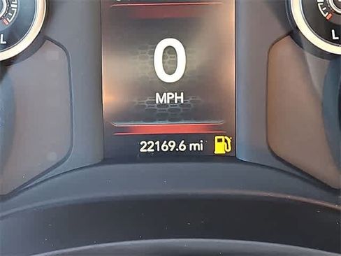 Used 2024 RAM 2500 Big Horn w/ Sport Appearance Package image 18