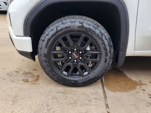 New 2026 GMC Sierra 1500 Elevation image 51