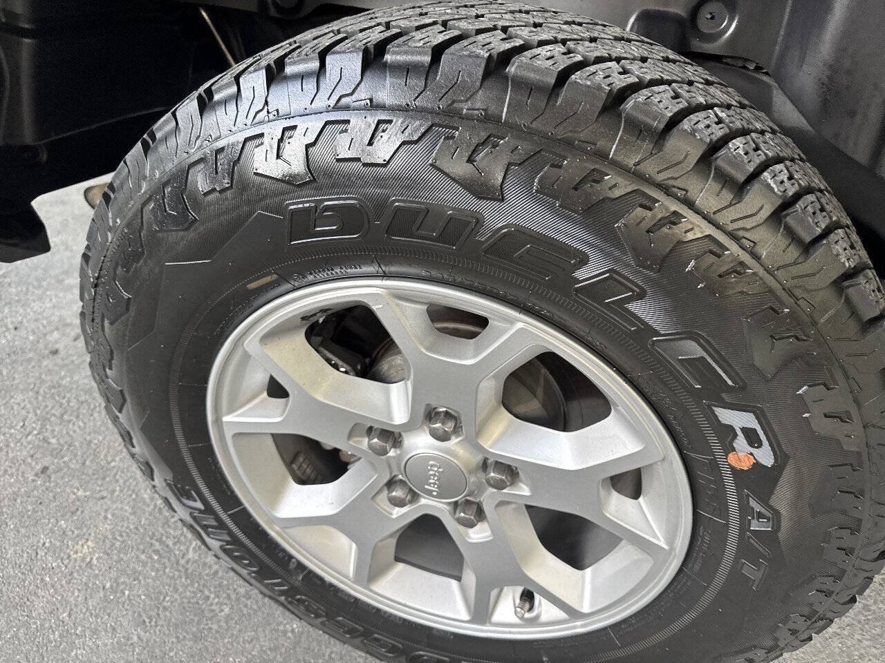 Used 2018 Jeep Wrangler Unlimited Sport AWD/4WD image 19