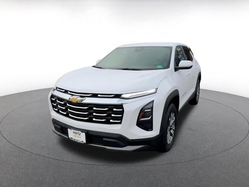 Used 2025 Chevrolet Equinox LT image 7