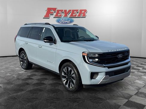 New 2026 Ford Expedition Platinum w/ Driver's Package image 7