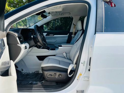 Used 2026 GMC Terrain Denali AWD/4WD image 12
