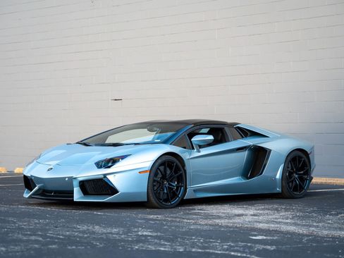 Used 2013 Lamborghini Aventador LP 700-4 image 7