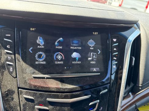 Used 2018 Cadillac Escalade ESV Premium Luxury RWD image 24