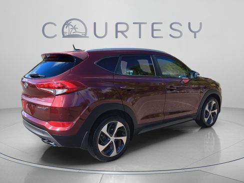 Used 2016 Hyundai Tucson Sport FWD image 5