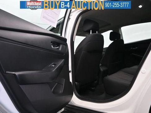Used 2023 Honda Accord EX image 12