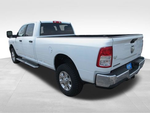 Used 2024 RAM 2500 Big Horn AWD/4WD image 3