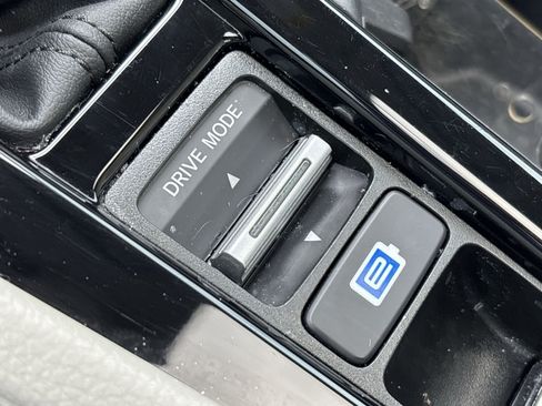 Used 2023 Honda Accord EX-L image 30