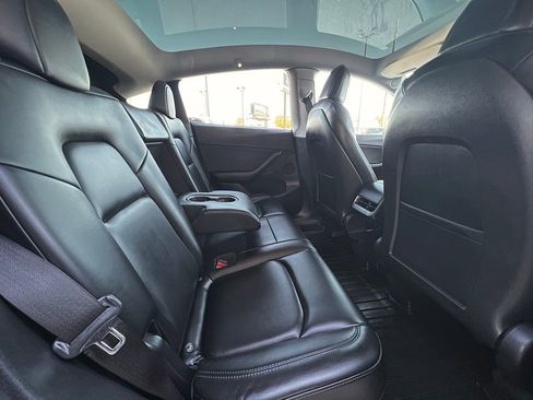 Used 2021 Tesla Model Y Long Range image 17