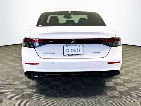 Used 2023 Honda Accord EX-L image 7