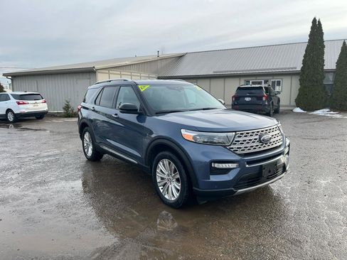 Used 2021 Ford Explorer Limited w/ Equipment Group 301A AWD/4WD image 7