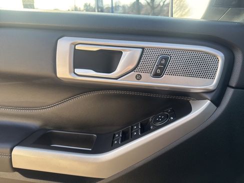 Used 2023 Ford Explorer XLT w/ Equipment Group 202A image 20