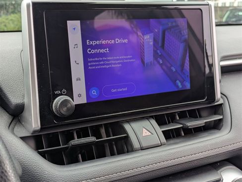 Used 2024 Toyota RAV4 LE image 21