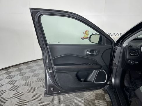 Used 2021 Jeep Compass Limited image 32