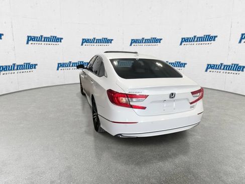 Used 2022 Honda Accord Touring image 8