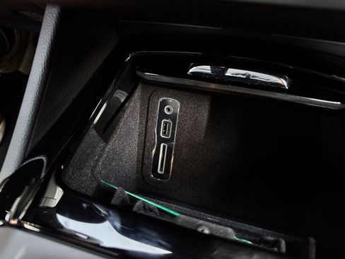 Used 2023 Maserati Levante GT AWD/4WD image 10