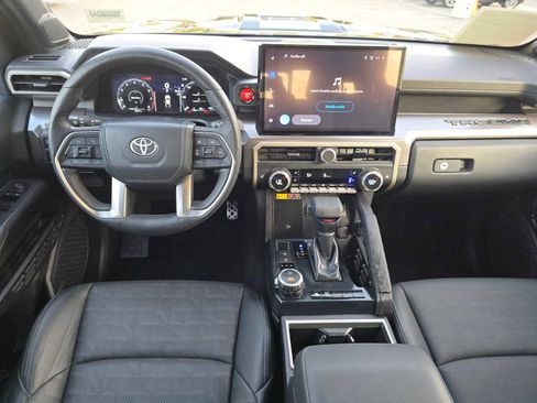 Used 2024 Toyota Tacoma TRD Sport image 18