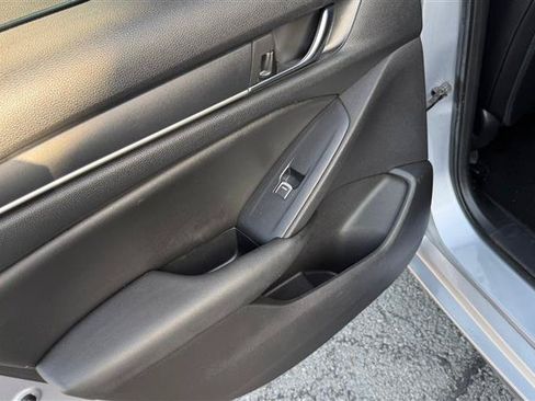 Used 2020 Honda Accord Sport image 20