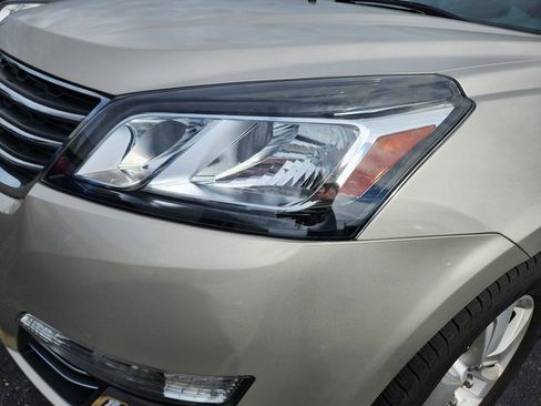 Used 2017 Chevrolet Traverse Premier image 25
