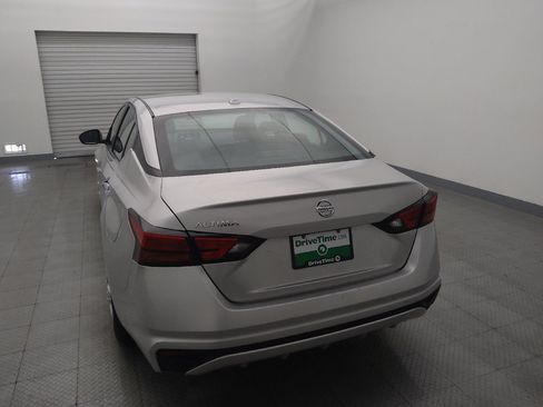 Used 2019 Nissan Altima 2.5 S FWD image 6