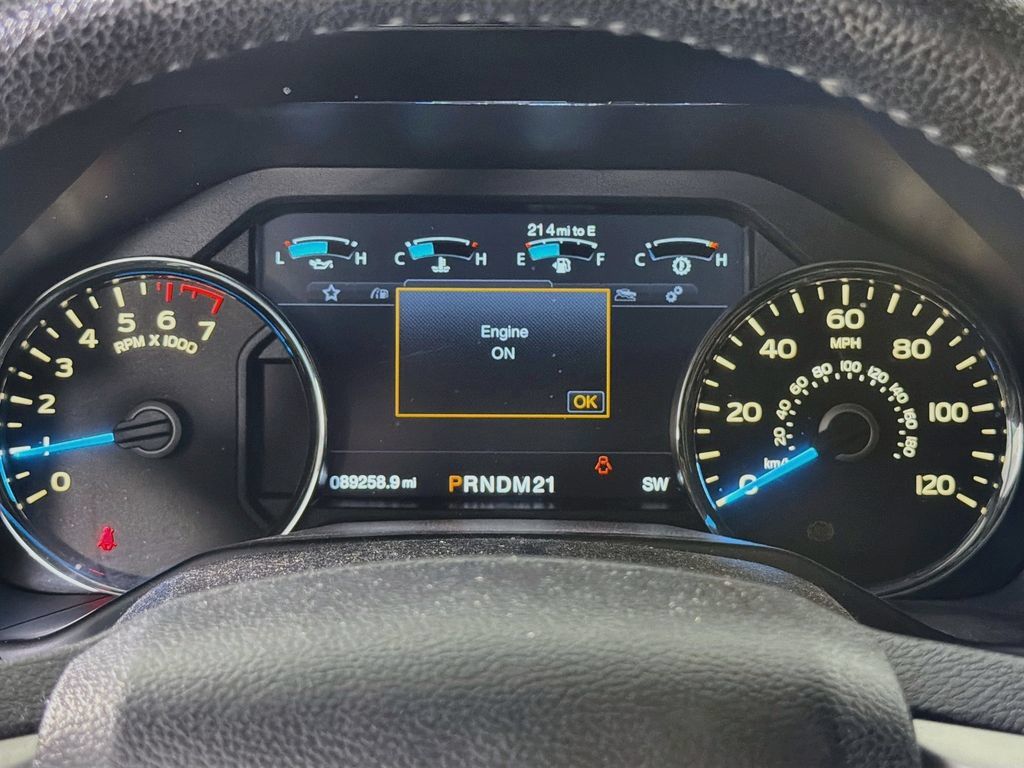 Used 2015 Ford F150 Lariat w/ Equipment Group 502A Luxury RWD image 16