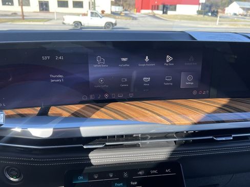 Certified 2025 Cadillac Escalade Sport Platinum image 27