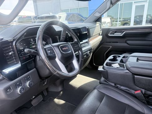 Used 2022 GMC Sierra 1500 SLT AWD/4WD image 9