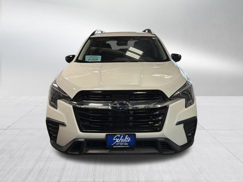 Used 2024 Subaru Ascent Limited AWD/4WD image 2