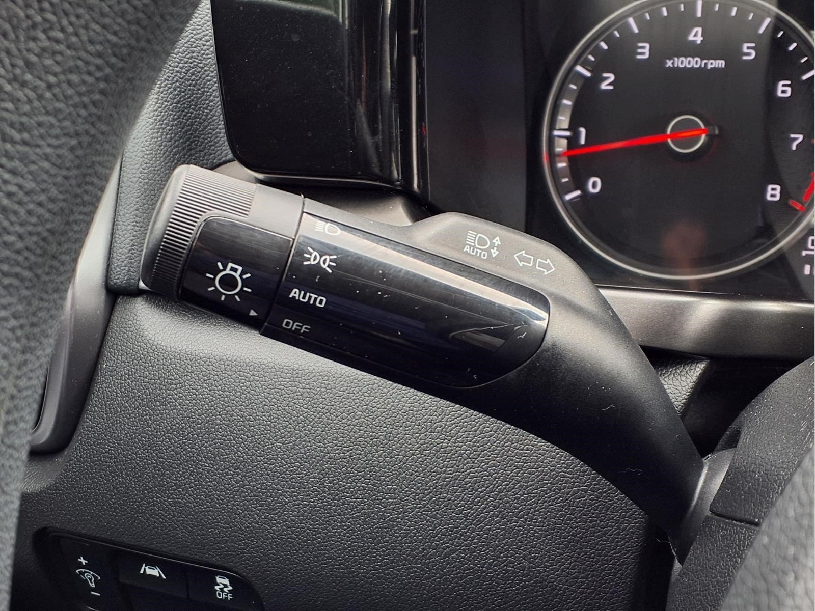 Used 2022 Kia Sorento LX FWD image 23