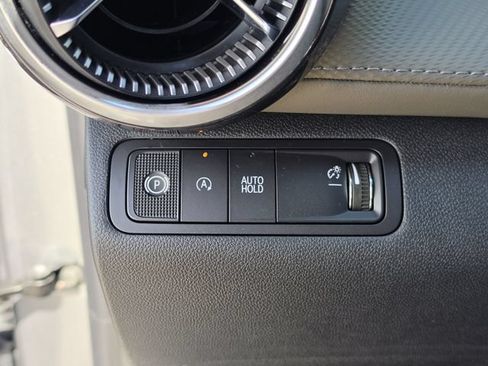 New 2027 Chevrolet Equinox LT w/ Convenience Package II FWD image 29