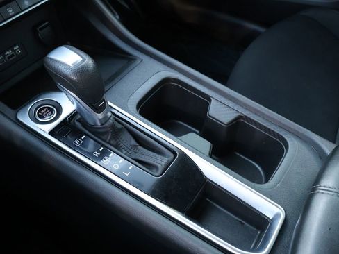 Used 2021 Nissan Sentra SV w/ Electronics Package image 19