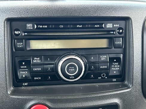 Used 2011 Nissan Cube 1.8 SL w/ Interior Illumination Pkg FWD image 24