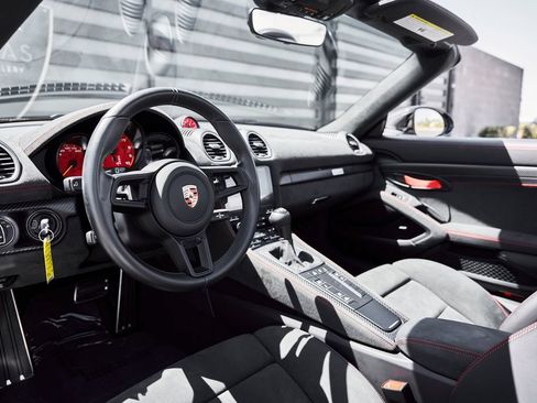 Used 2024 Porsche 718 Boxster Spyder RS w/ Weissach Package RWD image 2