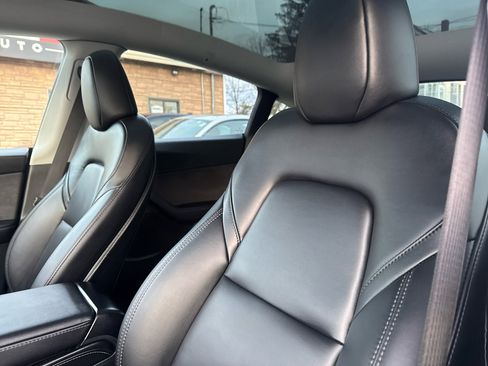 Used 2024 Tesla Model Y Long Range image 22