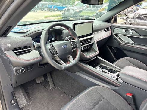 Certified 2025 Ford Explorer ST AWD/4WD image 6