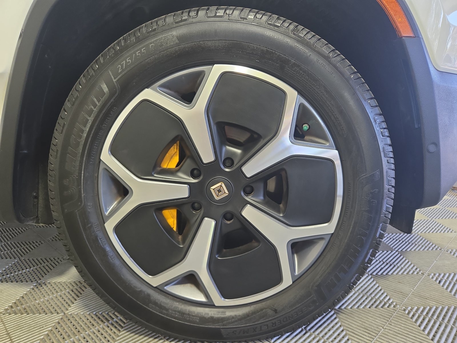 Used 2022 Rivian R1T Adventure AWD/4WD image 11