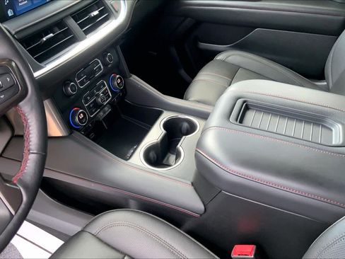 Used 2022 Chevrolet Tahoe RST w/ Luxury Package RWD image 17