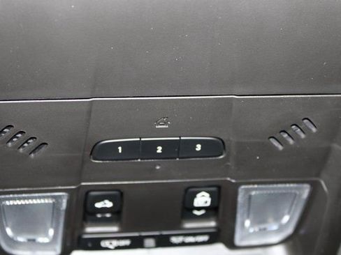 New 2025 Cadillac XT6 Luxury image 26