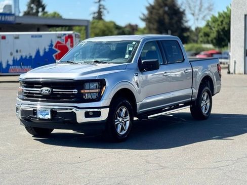 Certified 2025 Ford F150 XLT w/ Equipment Group 301A Standard AWD/4WD image 4