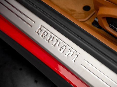 Used 2016 Ferrari F12 Berlinetta RWD image 31