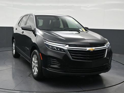 Used 2023 Chevrolet Equinox LS FWD image 8