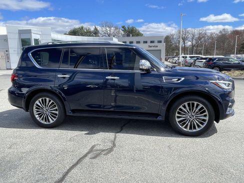 Used 2021 INFINITI QX80 Sensory w/ All-Season Package image 4