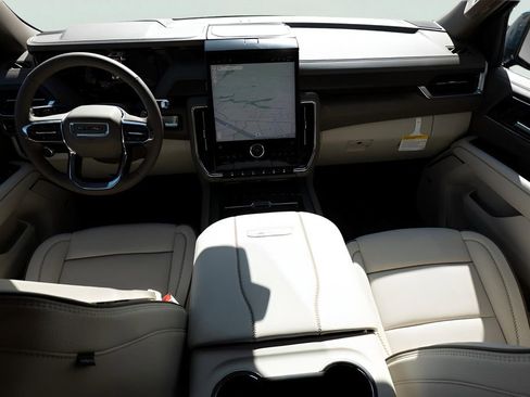 New 2026 GMC Yukon Denali w/ Sun & Power Step Package image 26