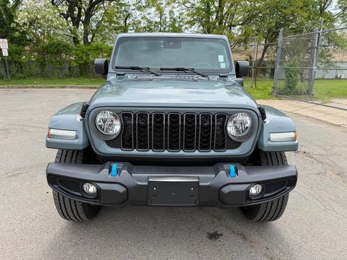 Used 2024 Jeep Wrangler Unlimited w/ Technology Group AWD/4WD image 8