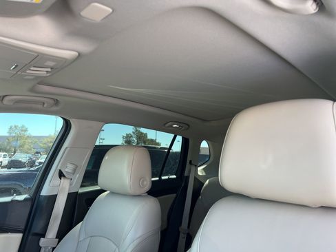 Used 2019 Buick Envision Essence w/ LPO, Active Package FWD image 32