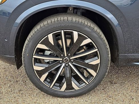 New 2026 Volvo XC90 B6 Ultra w/ Protection Package AWD/4WD image 10