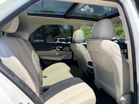 Used 2021 Mercedes-Benz GLE 450 4MATIC image 30